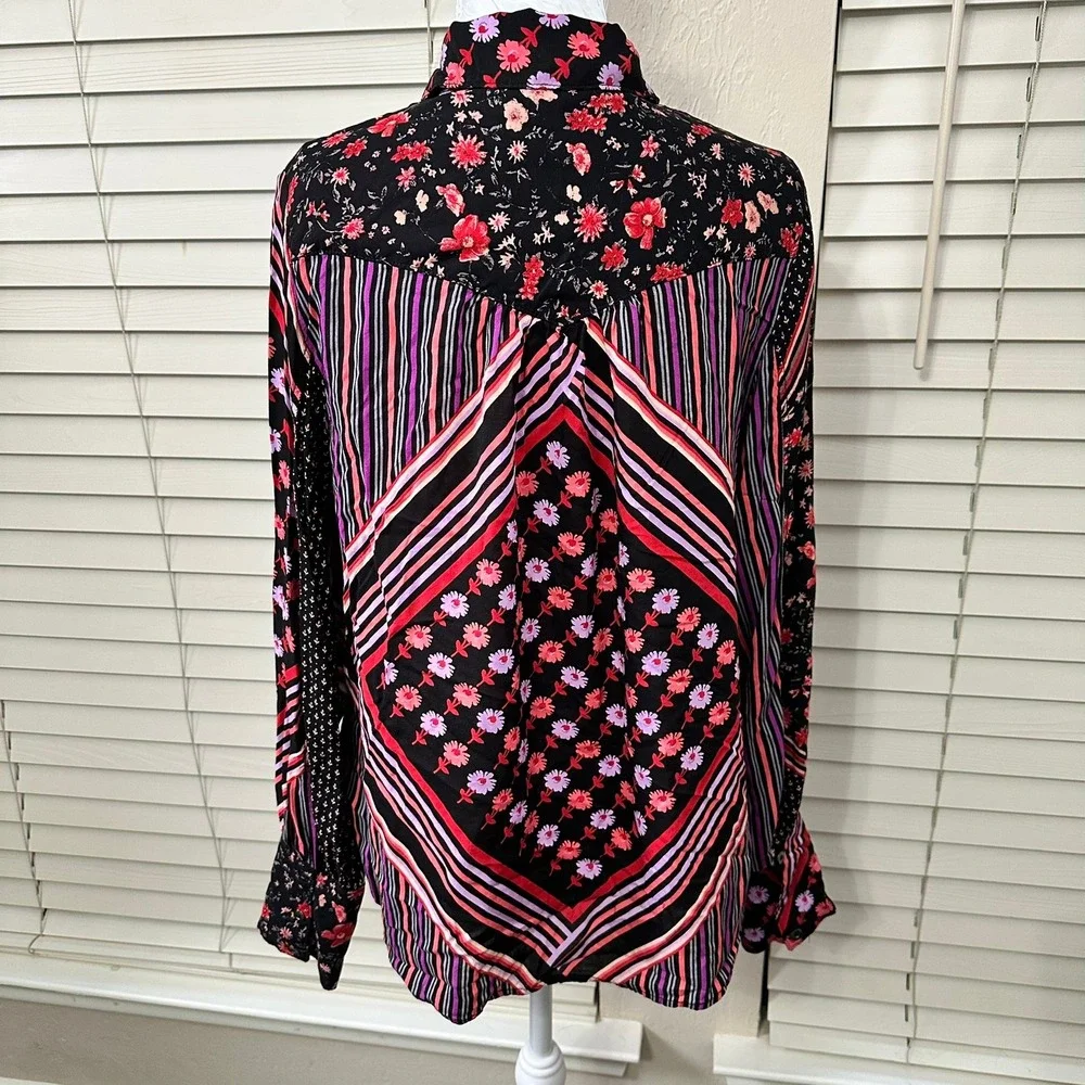 Free‎ People Button Down Shirt Womens Small Black Mixed Print Floral Stripe